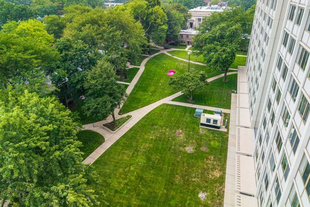 4850 S Lake Park Avenue 903, Chicago, IL 60615