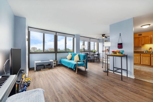 4850 S Lake Park Avenue 903, Chicago, IL 60615