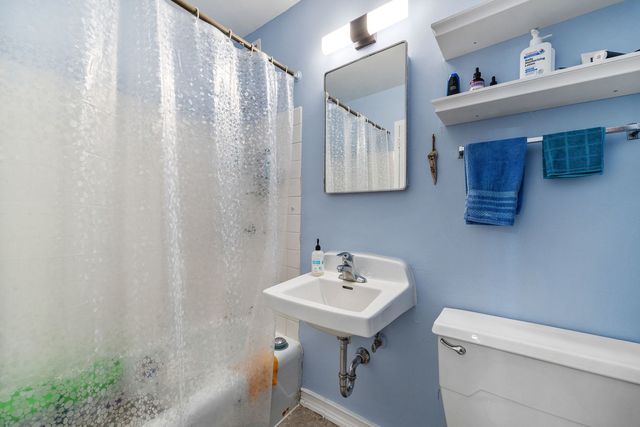 4850 S Lake Park Avenue 903, Chicago, IL 60615