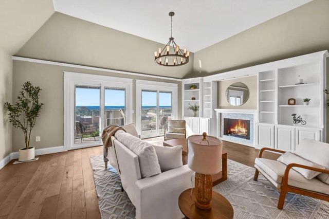 1760 Gascony Road, Encinitas, CA 92024