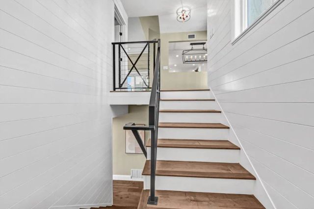 1760 Gascony Road, Encinitas, CA 92024