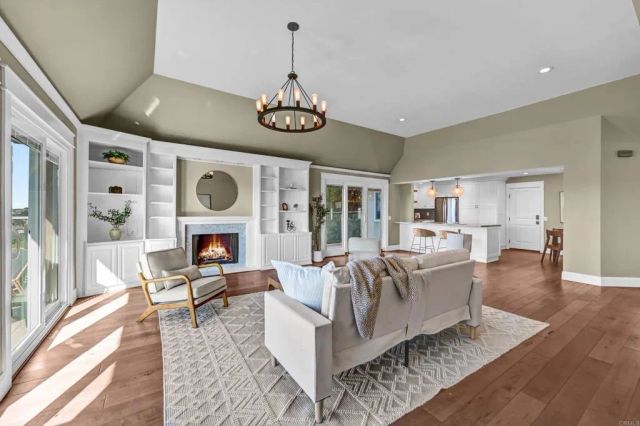 1760 Gascony Road, Encinitas, CA 92024