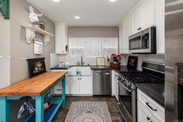 821 San Juan Place, San Diego, CA 92109