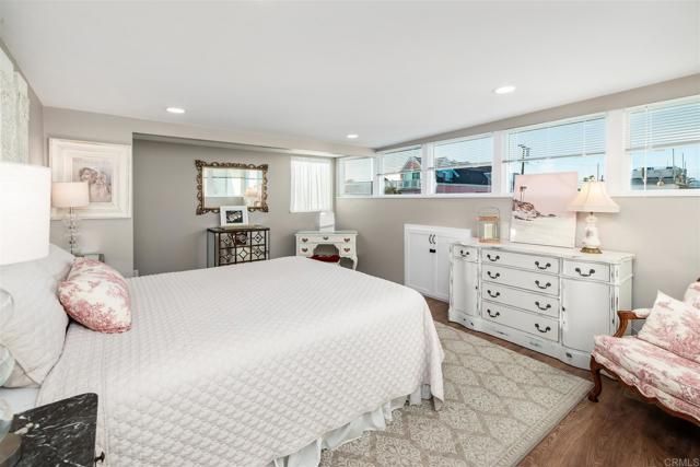 821 San Juan Place, San Diego, CA 92109