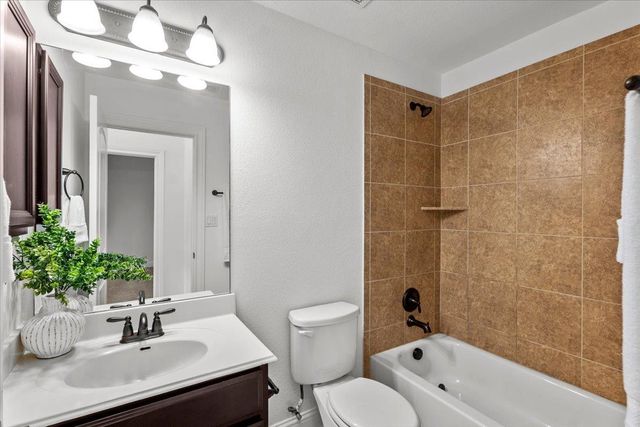 8517 Evelina TRL, Austin, TX 78737