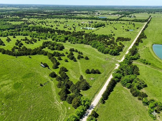 1829 County Road 2935, Dodd City, TX 75438