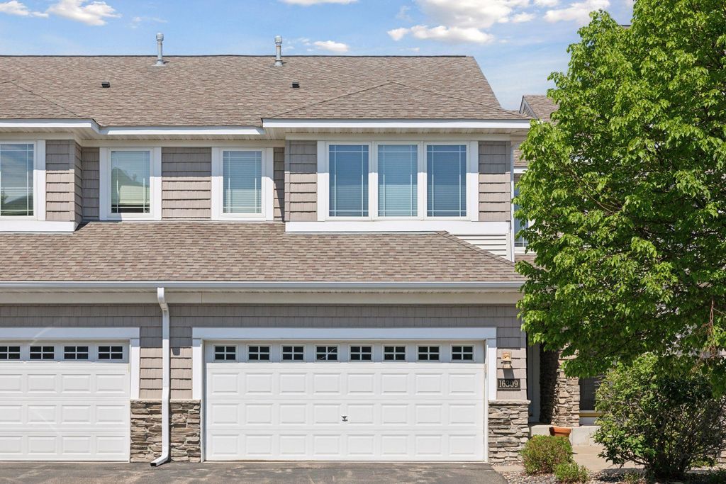 16309 50th Avenue N, Plymouth, MN 55446