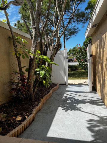 835 E GULF BOULEVARD 101, Indian Rocks Beach, FL 33785