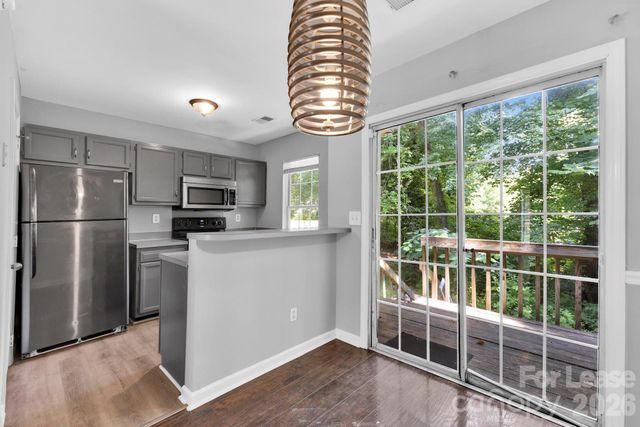 6315 Windsor Gate Lane, Charlotte, NC 28215
