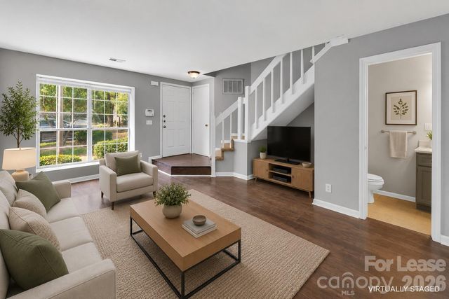 6315 Windsor Gate Lane, Charlotte, NC 28215