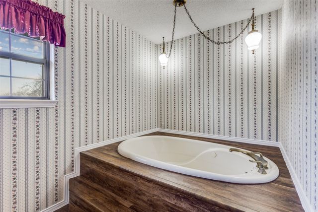 20967 Fm 121, Gunter, TX 75058