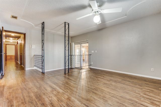 20967 Fm 121, Gunter, TX 75058