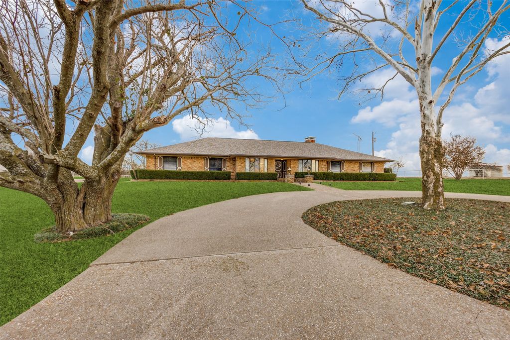 20967 Fm 121, Gunter, TX 75058