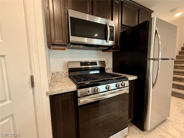 717 Pickled Pepper Place, Henderson, NV 89011