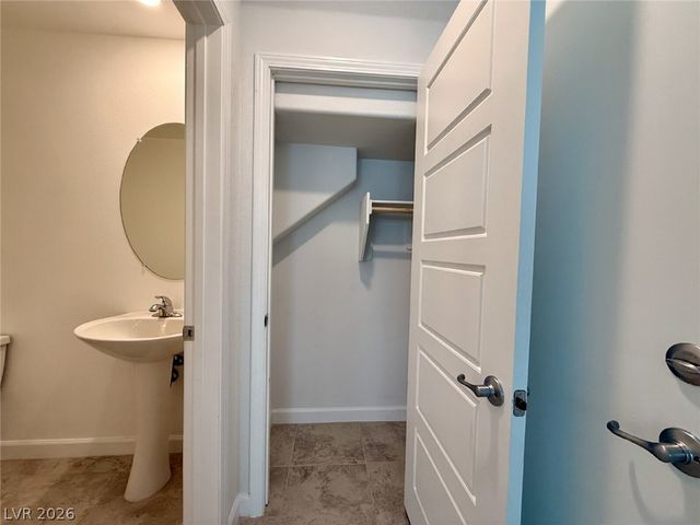 717 Pickled Pepper Place, Henderson, NV 89011