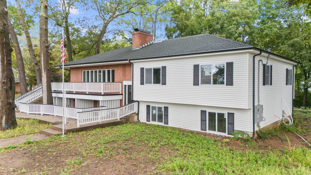 301 Maple Street, Branford, CT 06405