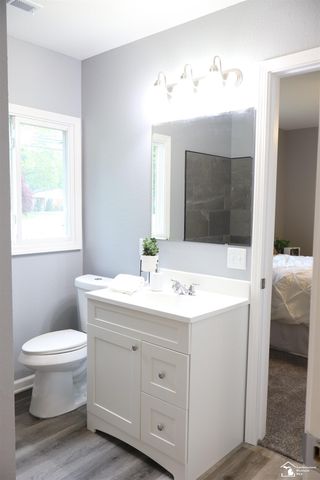 163 E Sterns Road, Temperance, MI 48182