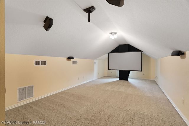 2117 Parkway Circle, Van Buren, AR 72956