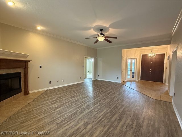 2117 Parkway Circle, Van Buren, AR 72956