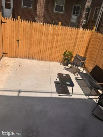 221 LINTON ST, Philadelphia, PA 19120