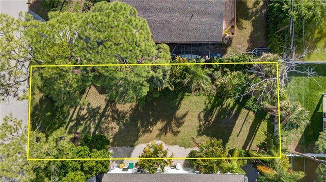 750 Park AVE, Naples, FL 34110