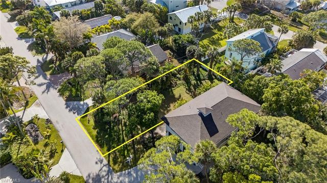 750 Park AVE, Naples, FL 34110