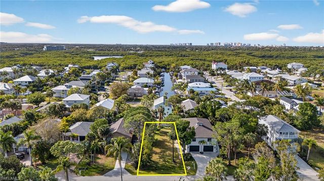 750 Park AVE, Naples, FL 34110