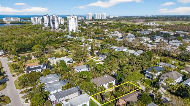 750 Park AVE, Naples, FL 34110