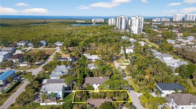 750 Park AVE, Naples, FL 34110