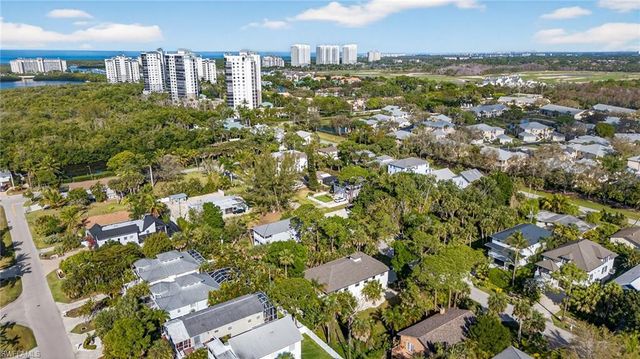 750 Park AVE, Naples, FL 34110