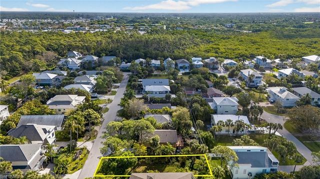 750 Park AVE, Naples, FL 34110