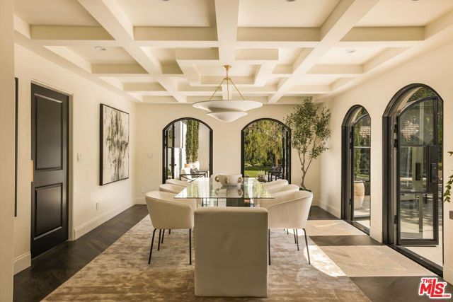 134 N Mccadden Place, Los Angeles, CA 90004