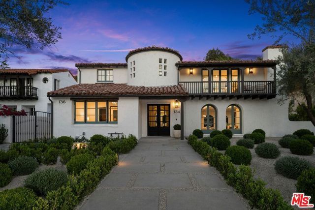 134 N Mccadden Place, Los Angeles, CA 90004