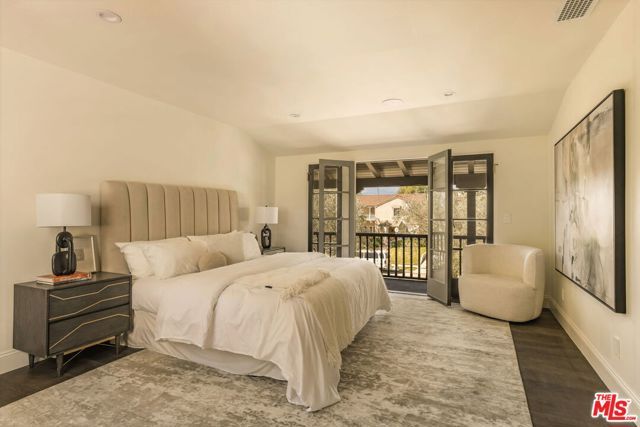 134 N Mccadden Place, Los Angeles, CA 90004