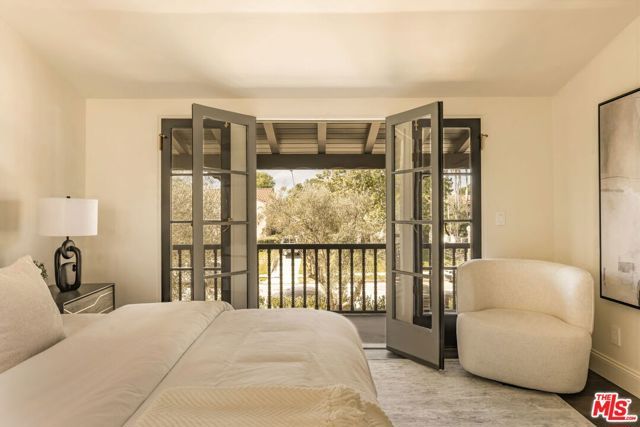 134 N Mccadden Place, Los Angeles, CA 90004