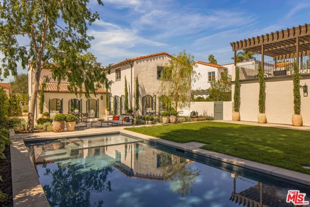 134 N Mccadden Place, Los Angeles, CA 90004