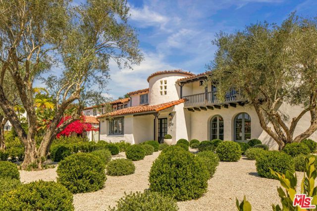 134 N Mccadden Place, Los Angeles, CA 90004