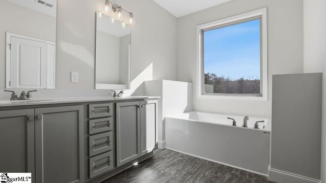 604 Landseer Drive, Landrum, SC 29356