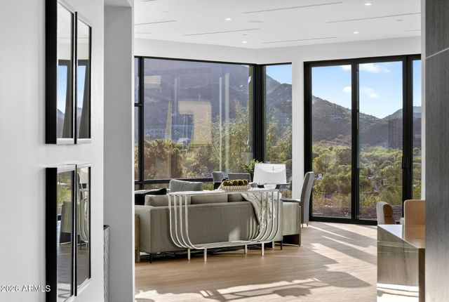7903 N 54TH Place, Paradise Valley, AZ 85253