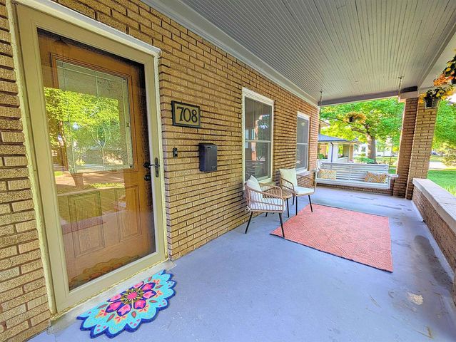 708 Highland Ave, Salina, KS 67401