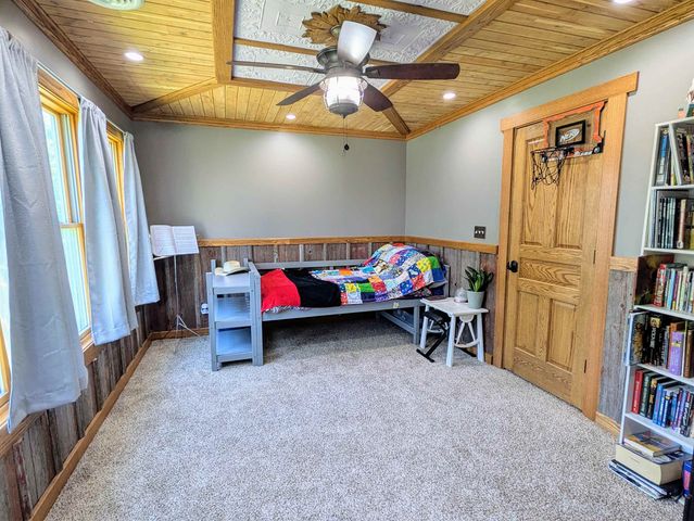 708 Highland Ave, Salina, KS 67401