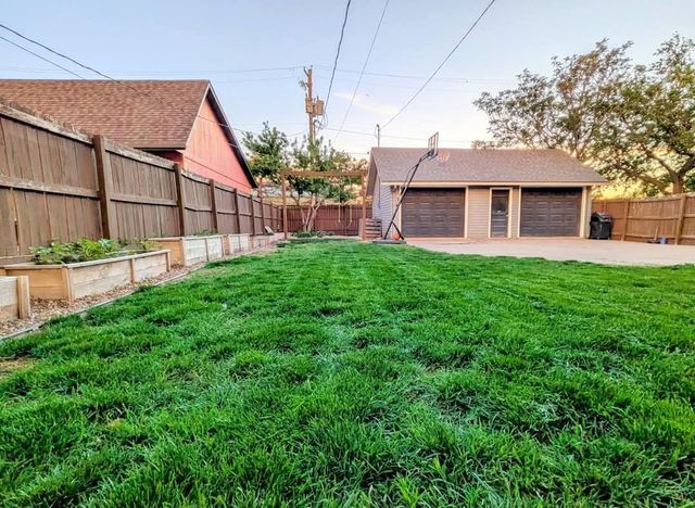 708 Highland Ave, Salina, KS 67401