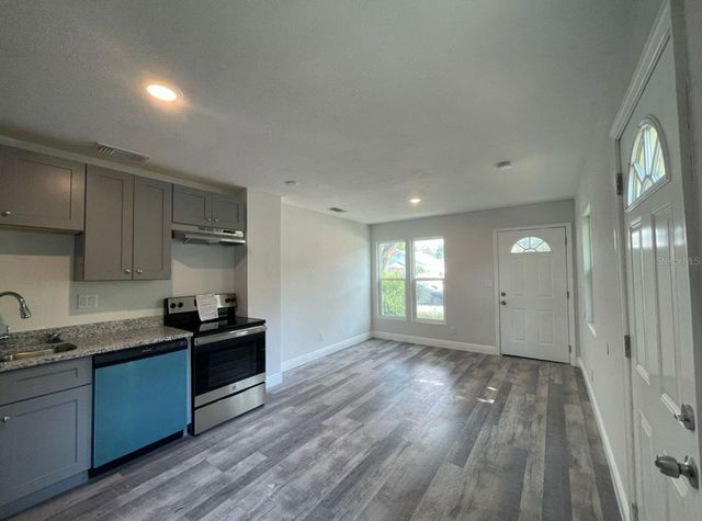 1512 38TH AVENUE N, St Petersburg, FL 33704