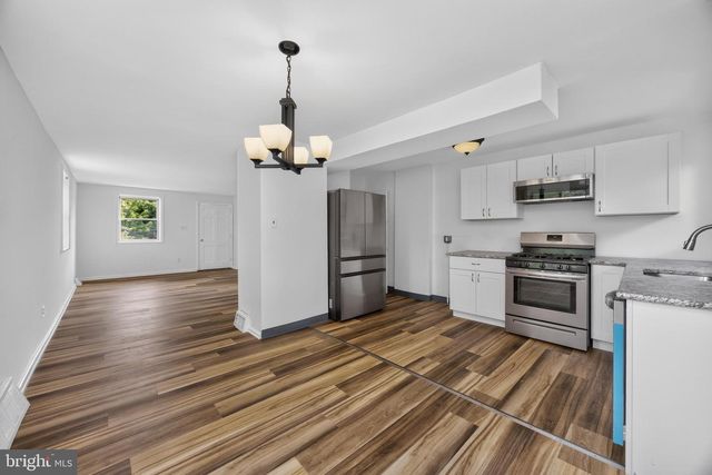 801 TAYLOR DR, Folcroft, PA 19032