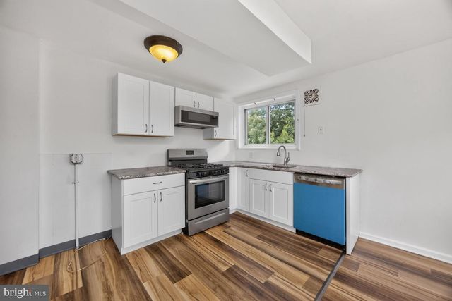 801 TAYLOR DR, Folcroft, PA 19032