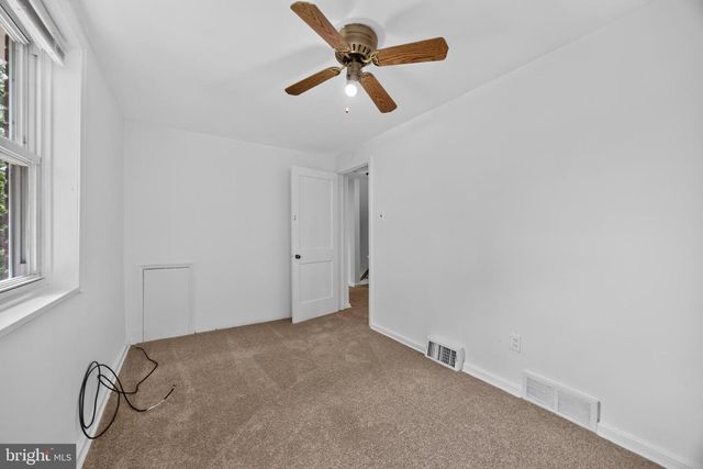 801 TAYLOR DR, Folcroft, PA 19032