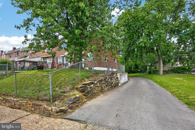 801 TAYLOR DR, Folcroft, PA 19032