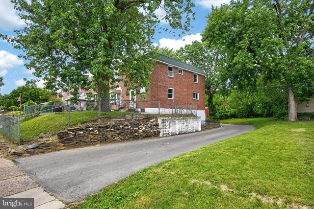 801 TAYLOR DR, Folcroft, PA 19032