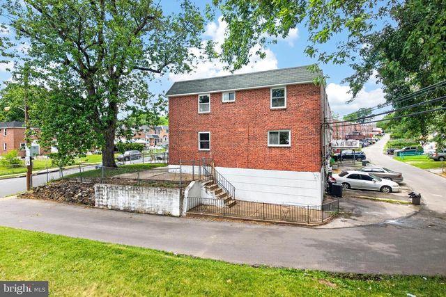 801 TAYLOR DR, Folcroft, PA 19032