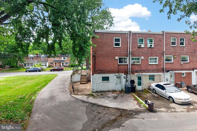 801 TAYLOR DR, Folcroft, PA 19032